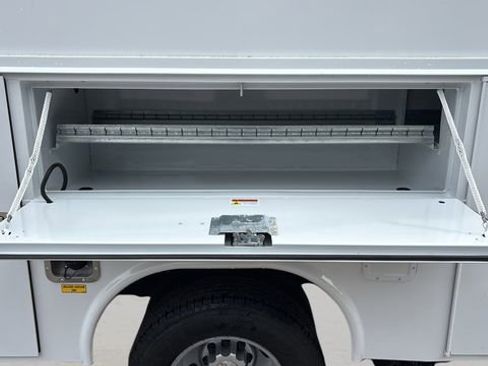 New 2025 Chevrolet Express 3500 w/ Power Convenience Package image 17