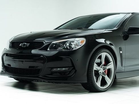 Used 2017 Chevrolet SS RWD image 10
