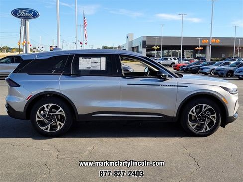 New 2026 Lincoln Nautilus Premier w/ Equipment Group 102A image 2