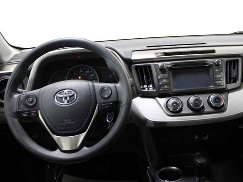 Used 2015 Toyota RAV4 LE AWD/4WD image 12