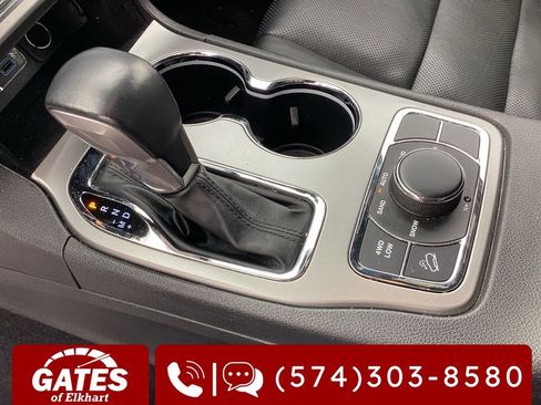 Used 2020 Jeep Grand Cherokee Limited w/ Luxury Group II image 33