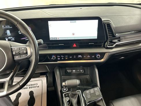 Certified 2024 Kia Sportage EX AWD/4WD image 19
