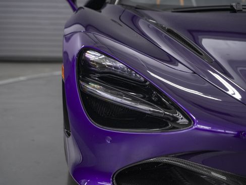 Used 2022 McLaren 720S Spider RWD image 19