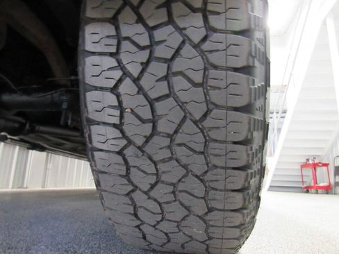 Used 2013 Ford F150 XLT w/ XLT Chrome Pkg image 21