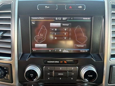 Used 2015 Ford F150 Platinum w/ Equipment Group 701A Luxury AWD/4WD image 19