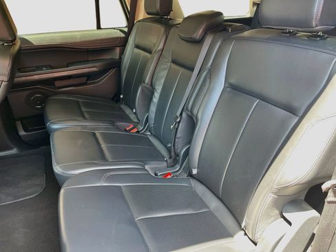 Used 2024 Ford Expedition XLT RWD image 25