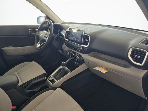 New 2026 Hyundai Venue SEL FWD image 41