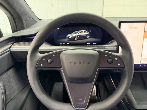 Used 2024 Tesla Model X Plaid AWD/4WD image 27