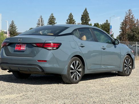 Used 2025 Nissan Sentra SV w/ SV Premium Package FWD image 3