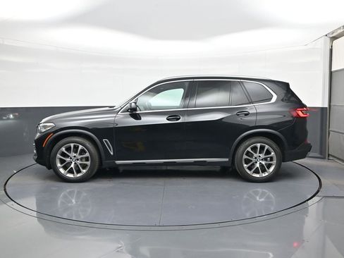 Used 2022 BMW X5 xDrive40i w/ Premium Package AWD/4WD image 4