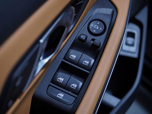 Used 2024 BMW 330i Sedan w/ Convenience Package image 16