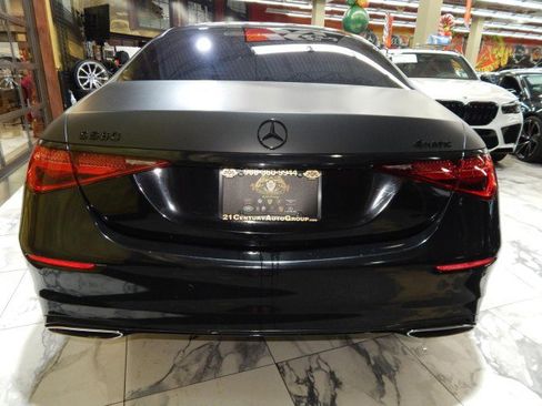 Used 2022 Mercedes-Benz S 580 4MATIC Sedan image 6