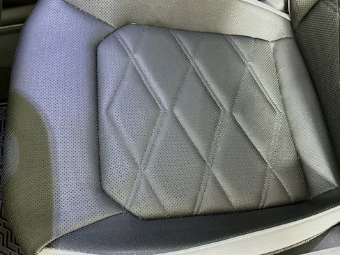 Used 2024 Volkswagen Atlas Peak Edition SE AWD/4WD image 20