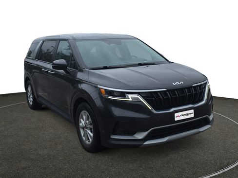 Used 2022 Kia Carnival LX FWD image 9