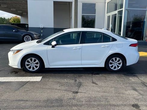 Used 2024 Toyota Corolla LE image 6