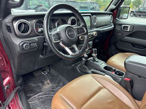 Used 2021 Jeep Wrangler Rubicon AWD/4WD image 11