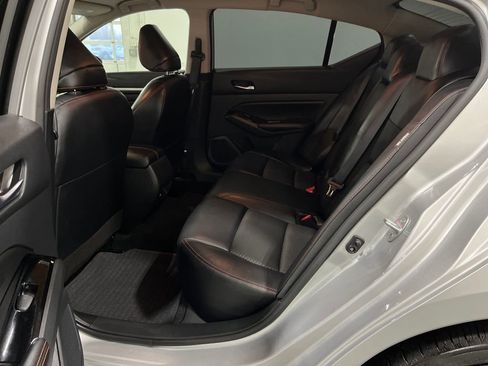 Used 2023 Nissan Altima 2.5 SR image 16