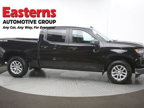 Used 2023 Chevrolet Silverado 1500 LT AWD/4WD image 48