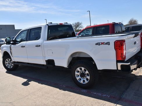 Used 2024 Ford F250 XLT w/ FX4 Off-Road Package image 7