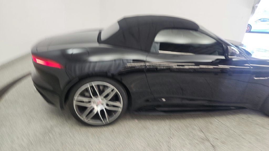 Used 2017 Jaguar F-TYPE R AWD/4WD image 42