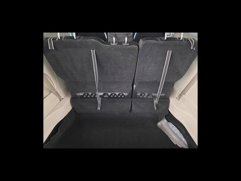 Used 2023 Chrysler Pacifica Touring-L FWD image 20