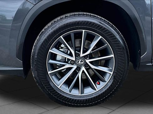 Used 2025 Lexus NX 250 FWD w/ Accessory Package (Z2) image 11
