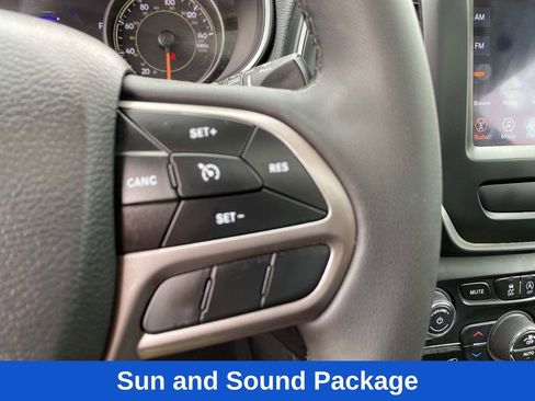 Used 2022 Jeep Cherokee Latitude Lux w/ Sun & Sound Group AWD/4WD image 16