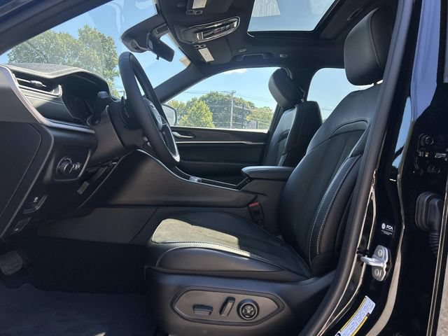 New 2026 Jeep Grand Cherokee Altitude AWD/4WD image 7
