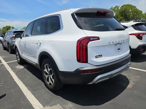 Certified 2022 Kia Telluride EX FWD image 15