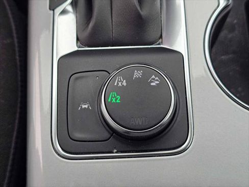 Used 2025 Chevrolet Blazer LT AWD/4WD image 33