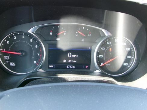 Used 2025 Chevrolet Blazer LT AWD/4WD image 14