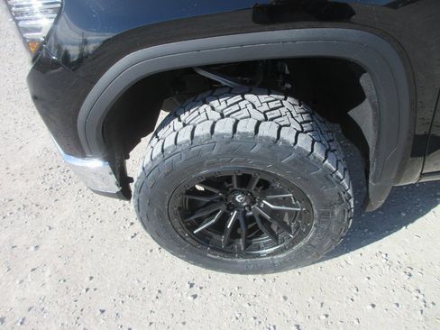 New 2026 GMC Sierra 1500 SLT w/ SLT Convenience Package image 12