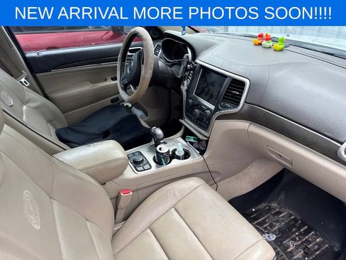 Used 2014 Jeep Grand Cherokee Overland AWD/4WD image 12