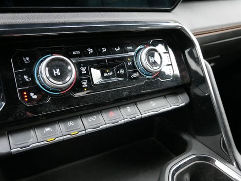 Used 2022 GMC Sierra 1500 AT4 image 19