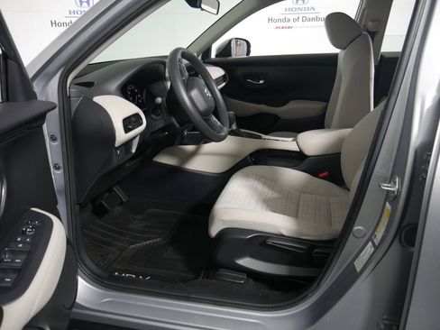 Used 2023 Honda HR-V LX image 15