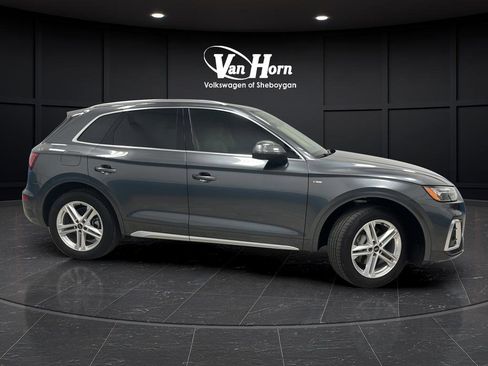 Used 2024 Audi Q5 e Premium Plus w/ Premium Plus Package AWD/4WD image 8