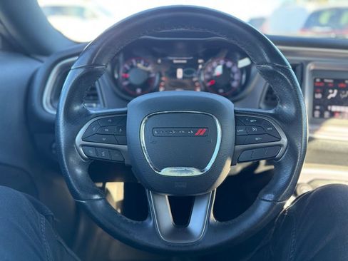 Used 2019 Dodge Challenger SXT w/ Blacktop Package image 6