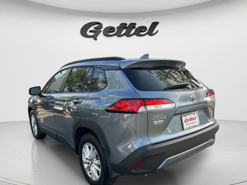 Used 2024 Toyota Corolla Cross LE FWD image 7