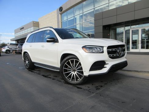 Used 2022 Mercedes-Benz GLS 450 4MATIC image 14