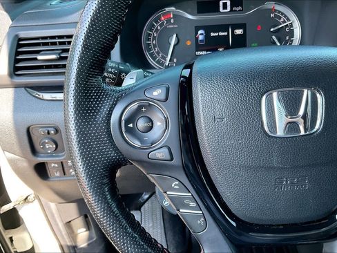 Used 2022 Honda Ridgeline Black Edition image 23
