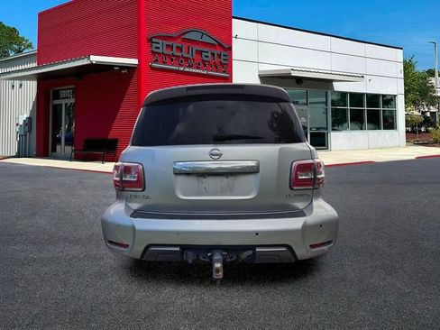 Used 2020 Nissan Armada Platinum w/ Captain's Chairs Package RWD image 3