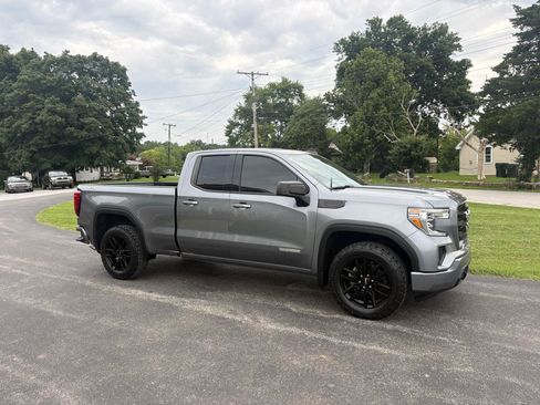 Used 2020 GMC Sierra 1500 Elevation w/ Elevation Value Package AWD/4WD image 24
