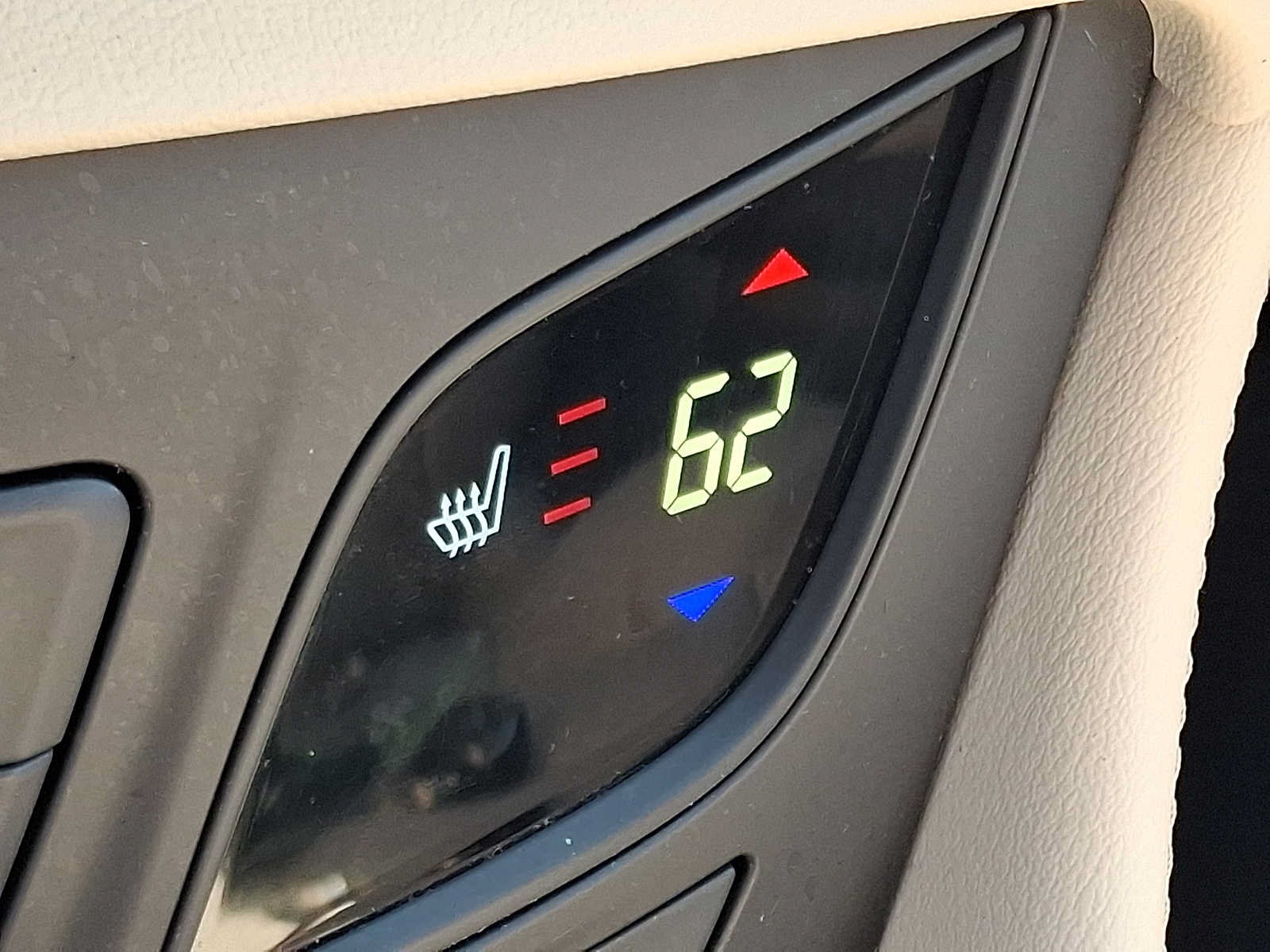 Used 2019 Buick Envision Essence AWD/4WD image 25
