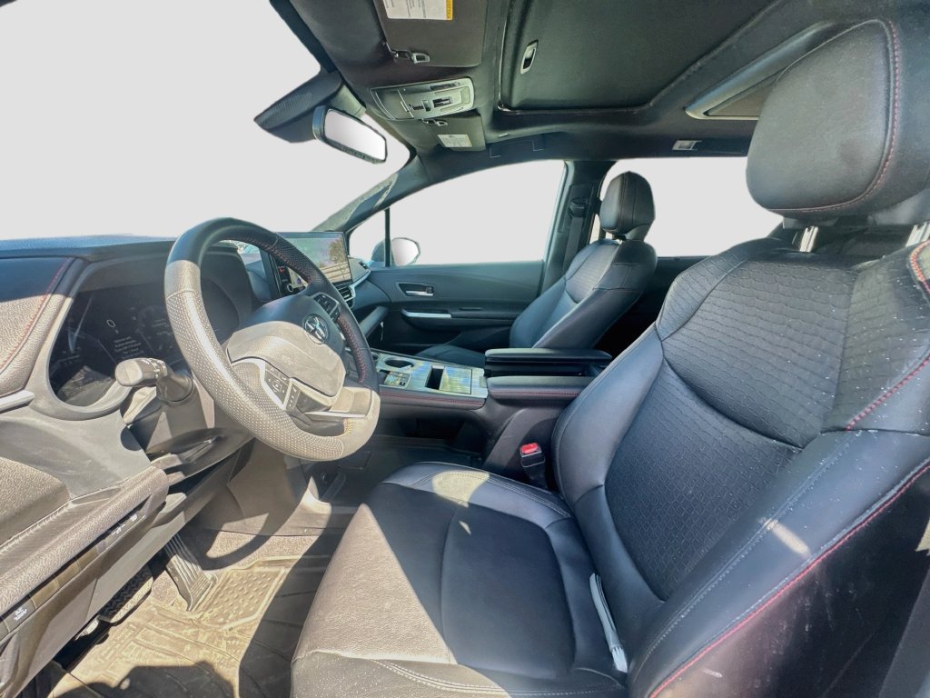 Used 2026 Toyota Sienna XSE FWD image 22
