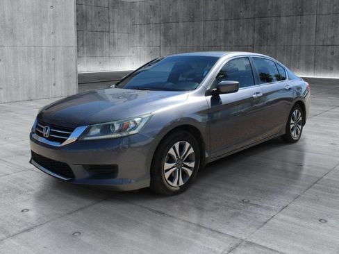 Used 2015 Honda Accord LX image 10