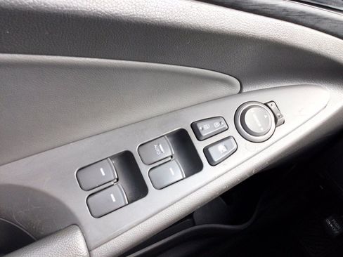 Used 2013 Hyundai Sonata SE w/ Navigation & Sunroof Pkg FWD image 41