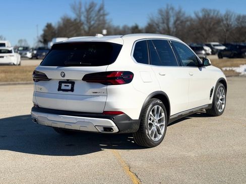 New 2026 BMW X5 xDrive50e image 6