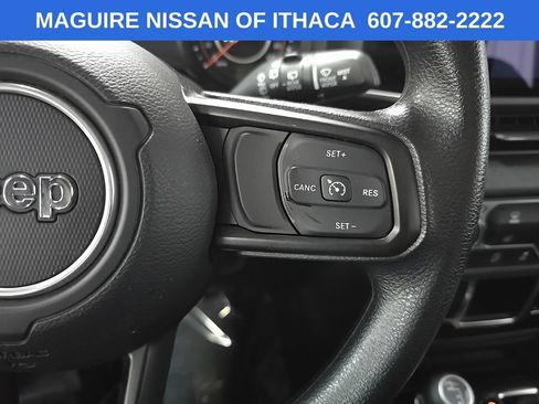 Used 2024 Jeep Wrangler Sport AWD/4WD image 19