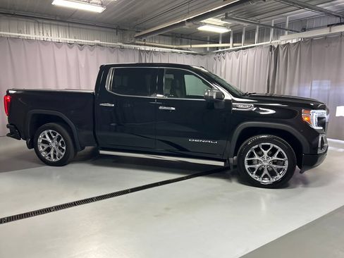 Used 2020 GMC Sierra 1500 Denali w/ Denali Ultimate Package AWD/4WD image 8
