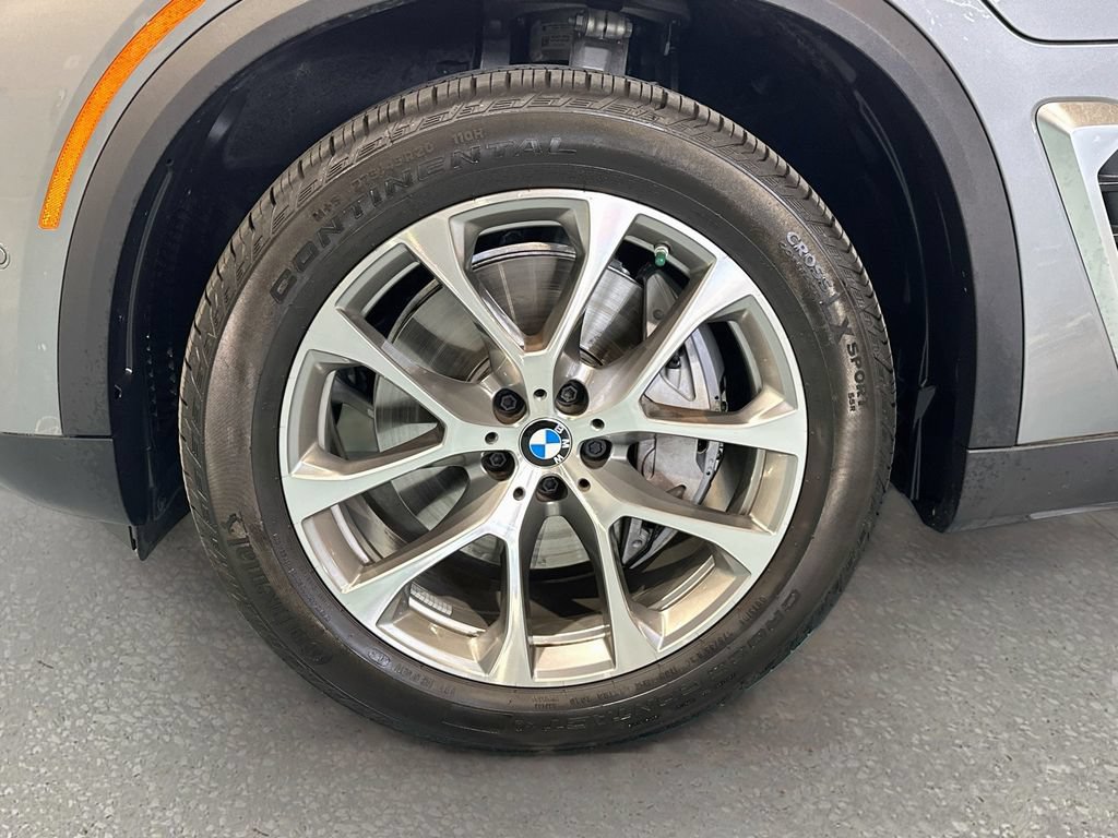 Used 2026 BMW X5 xDrive50e w/ Executive Package AWD/4WD image 32